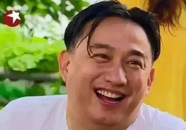 这几位中年发福男星年轻时帅气逼人如今已成油腻大叔