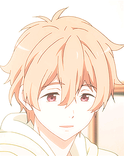 动漫gif二次元gif小男孩gif低头gif