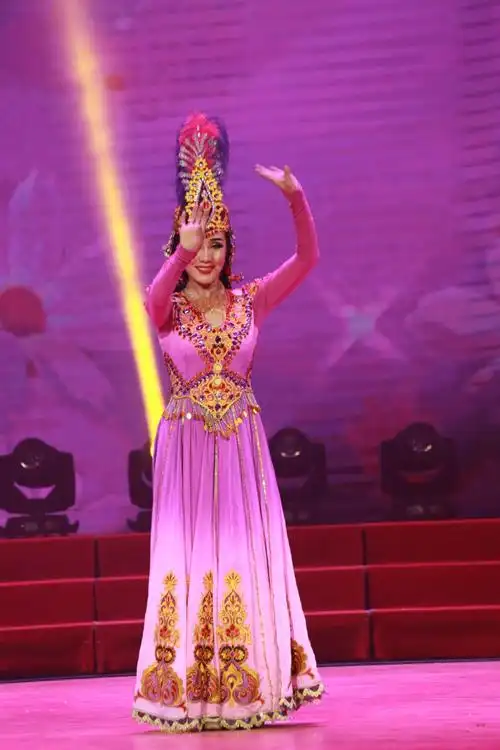 和田歌舞团演出之三