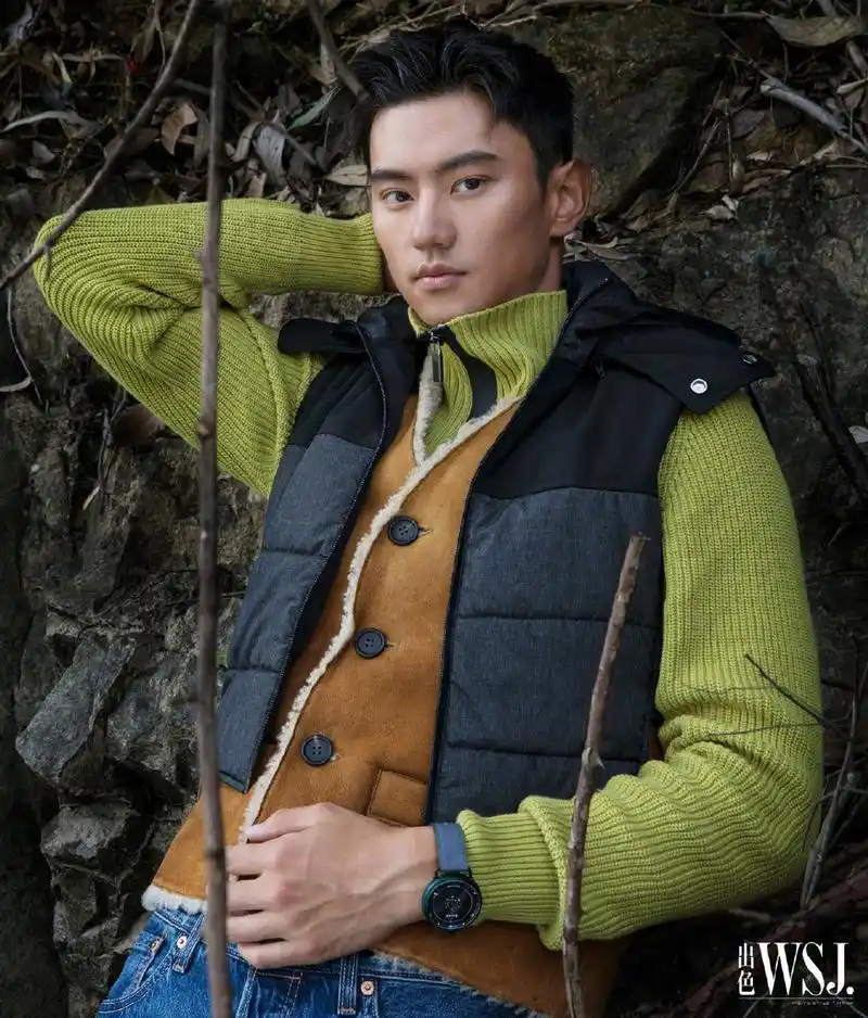 宁泽涛登山型男大片曝光 手臂肌肉壮硕紧实超吸睛