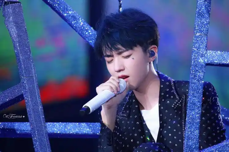 22 王俊凯19岁-此刻之外-生日会×cr… - 堆糖,美图壁纸兴趣社区