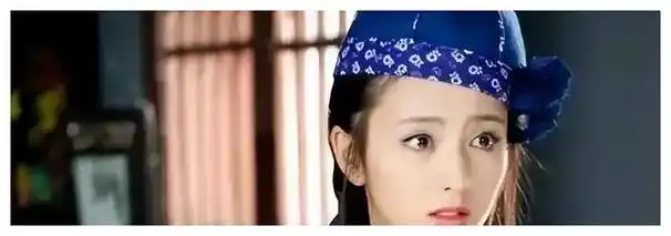 佟丽娅自称全班最丑看看她和神仙一般的班级合照