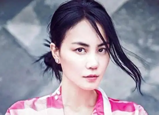 谢霆锋王菲张柏芝:三人爱情总算尘埃落定!现在真的两不相欠了?