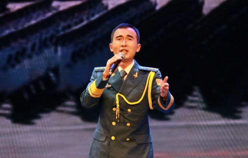 "军纪如铁,国法如天,令行禁止,治警要严"这军歌叫什么?