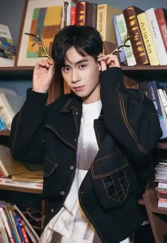 胡一天图片 胡一天高清图片