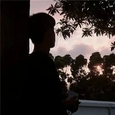 伤感侧颜男头像忧郁有feel