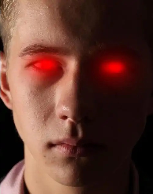 怎么用电脑ps照片让眼睛发出光线 像动画片里的机器人的眼睛一样发出