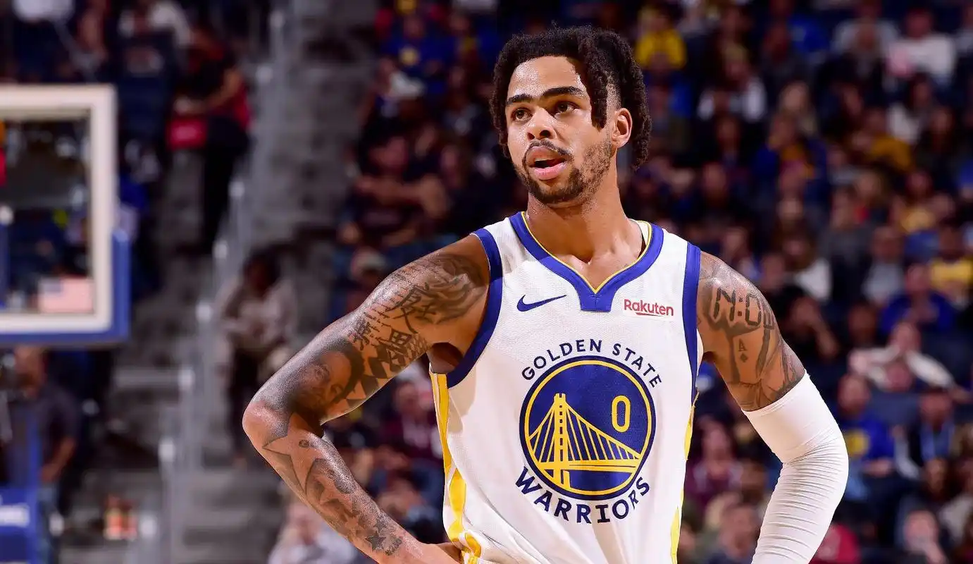 美媒为勇士设3赛季成功标准:培养2新星,确定1.17亿大将价值_拉塞尔