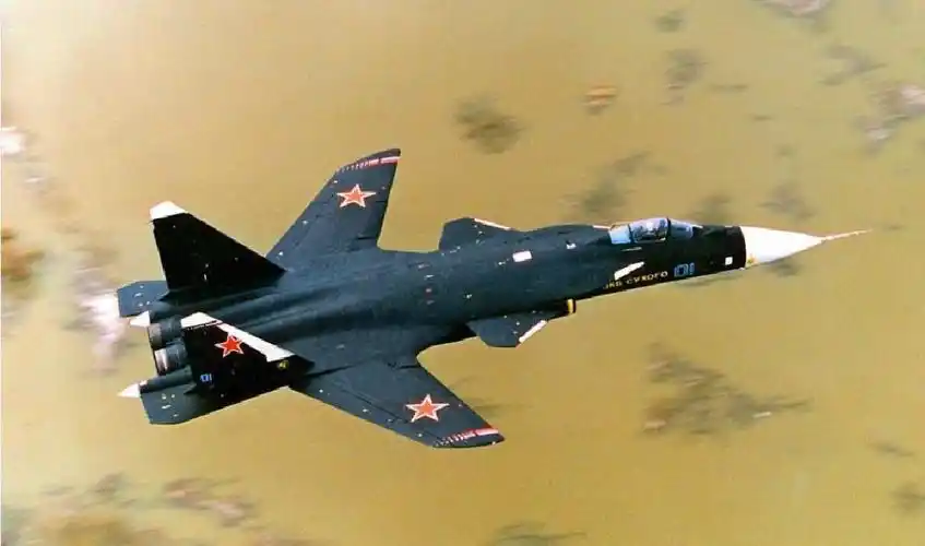 苏-47战斗机是怎样一种战斗机的呢简单介绍下吧