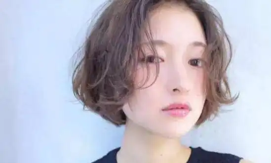 最适合菱形脸的短发发型是哪款