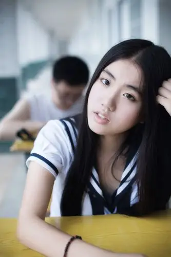 【转载】青涩忧郁的小妹妹【极致高清1500*2250】