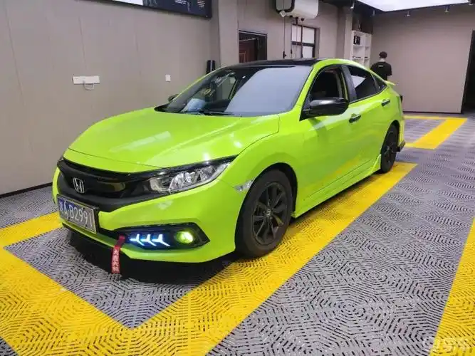 十代思域改装,这个绿色是真好看