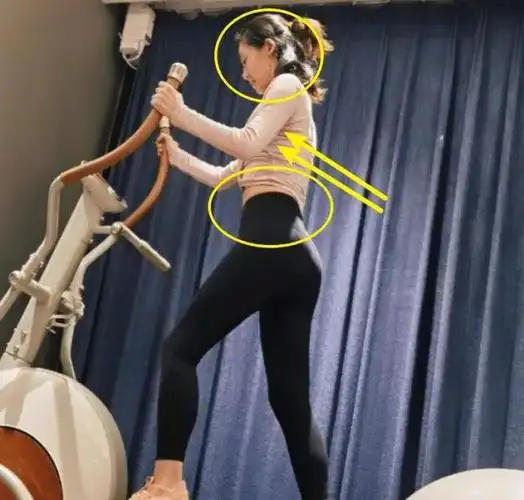 郑恺晒老婆运动照,意外曝光苗苗丰满身材,健身器材的价格看呆了