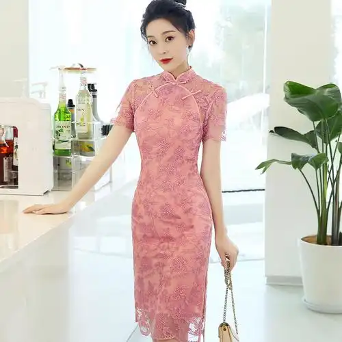 粉色旗袍2021年新款蕾丝年轻款复古大码日常小个子显高改良连衣裙