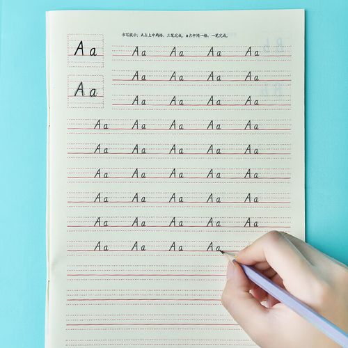 小学生儿童26个英文字母字帖英语意大利斜体手写体描红练字本写字帖