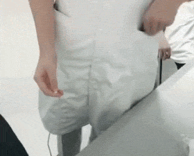 搞笑gif段子:小胖子,你是有多饿呀