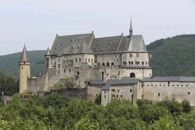 中世纪城堡中村维安登