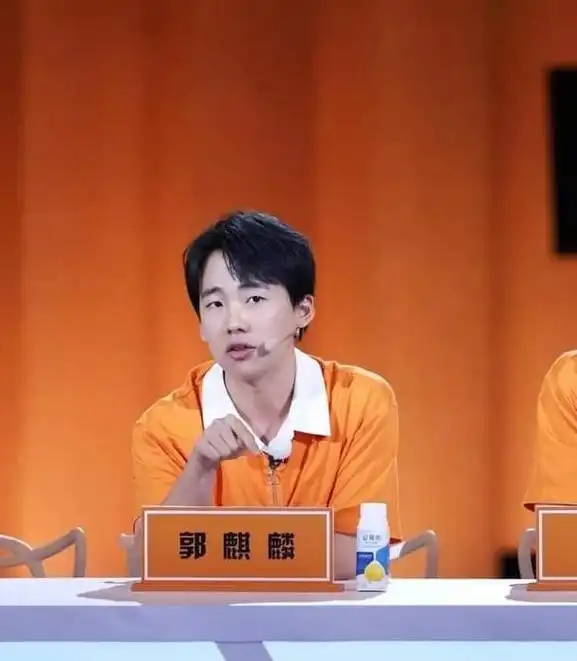 奔跑吧打码杨颖镜头引热议,娱乐圈现实残酷令人唏嘘