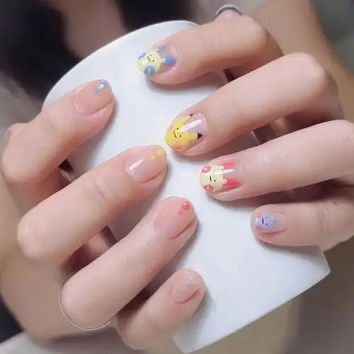 卡通美甲图片
