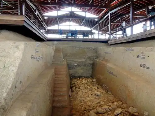 良渚古城遗址公园