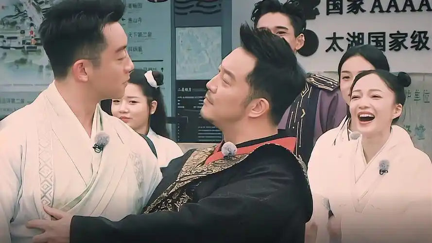 《奔跑吧第五季》精彩片段,六组cp阵容盛大,携手开启三国之旅