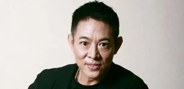 双料影后龚雪因流氓案断送演艺路如今的她证实李连杰没说错