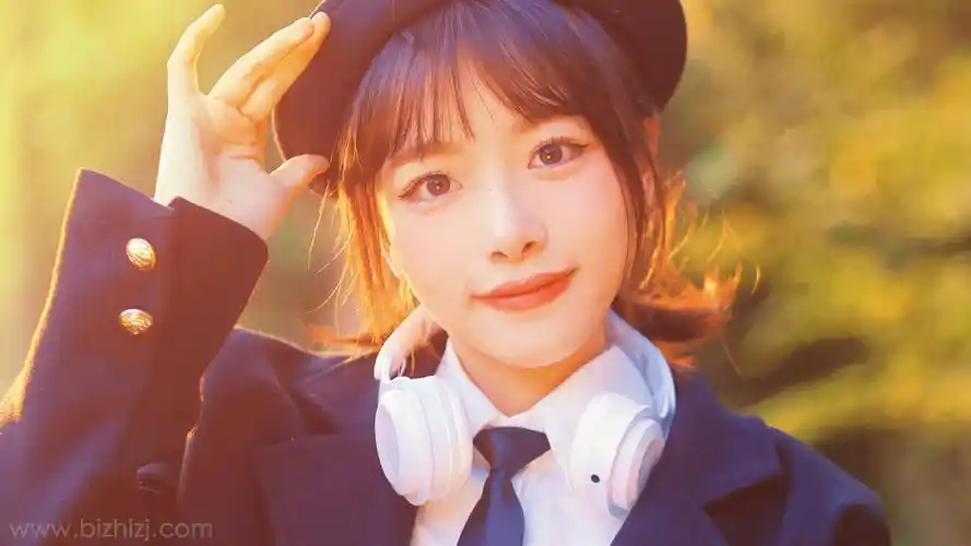 暖色系漂亮女生高清壁纸