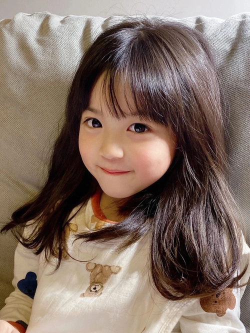 儿童假发女宝宝可爱公主长直发逼真自然齐刘海萌娃拍照仿真全头套
