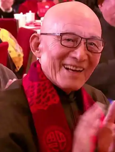 19位老艺术家近照,平均年龄超70岁,却个个精神矍铄,90岁郭兰英格外美