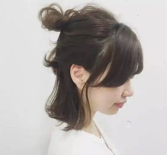 原创8款时尚又洋气的短发扎发慵懒随意又凉爽简单大气又显气质