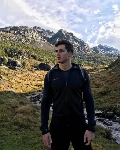 意大利五大男模他们浓缩了意大利男人的所有美好