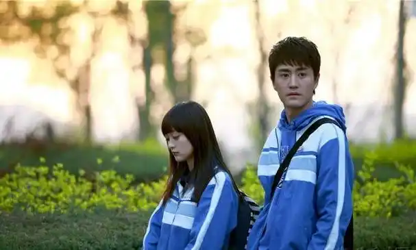 《匆匆那年》:陈寻31岁还单身,等的并不是方茴,这男人太自私