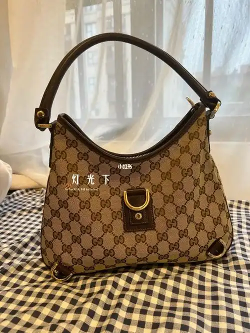 gucci中古老花腋下包