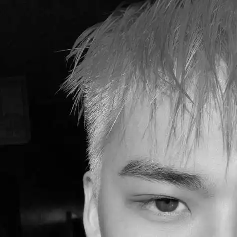 2022最新男生头像黑白,你要热爱这个世界