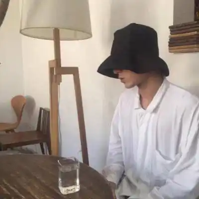 冷酷无情的男生头像 超拽霸气的,心里里全是难过_头像_男生