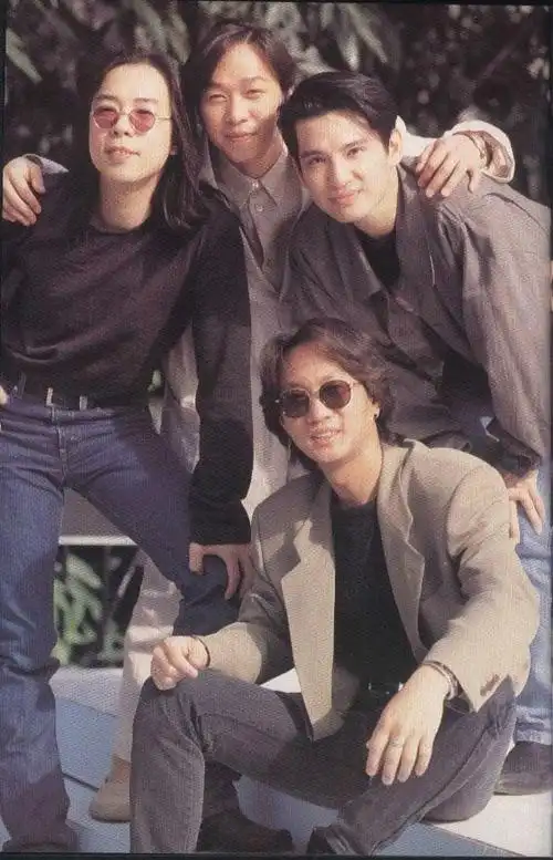 求一张beyond的2013qq透明皮肤