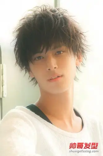 日本男模大和孔太示范八款日式潮男发型