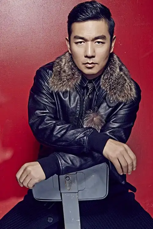 《代号山豹》杀青邢佳栋霸气十足引期待