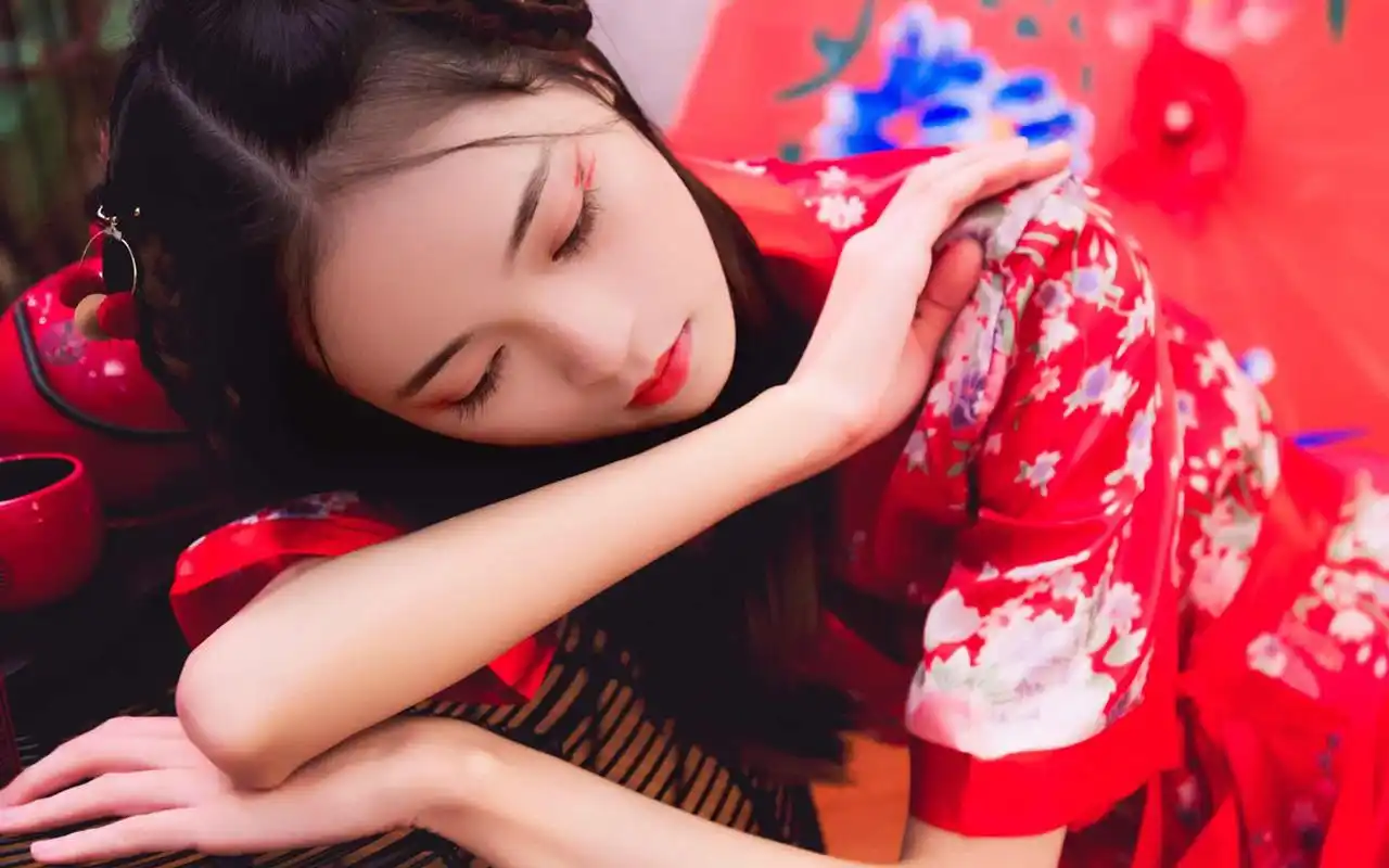 性感妩媚古风美女红妆诱人写真图片桌面壁纸