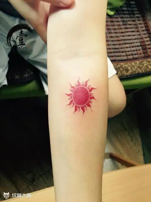 红太阳_纹身图案手稿图片_—-的纹身作品集