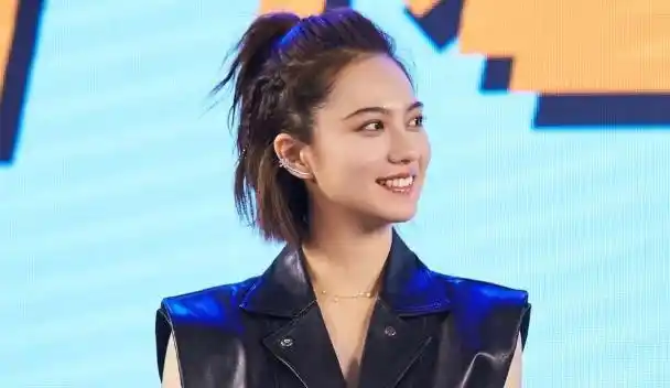 姜珮瑶李鸿其什么关系姜珮瑶是哪个经纪公司的