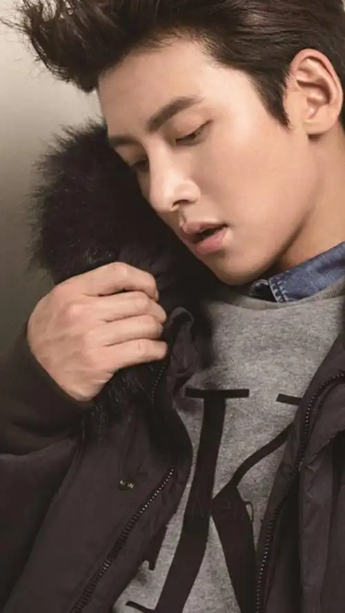 池昌旭 画报男神 帅吗喜欢吗[色] 来自关于壁纸集 - 微博