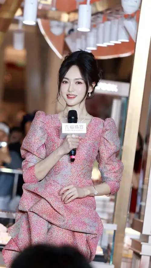 唐嫣活动生图##唐嫣六福珠宝全球代言人