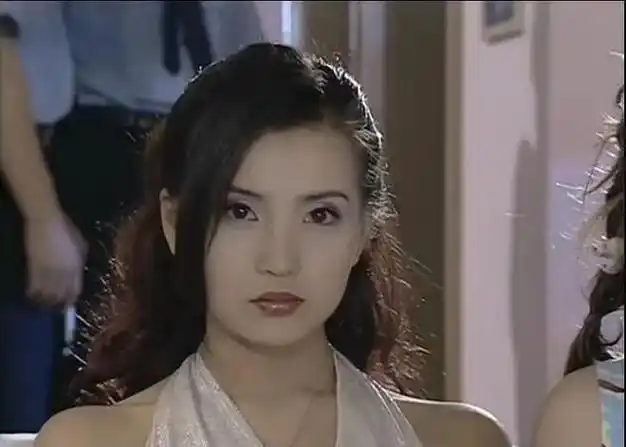 薛佳凝硅胶脸演天帝陈好复出演妈粉红女郎也老了