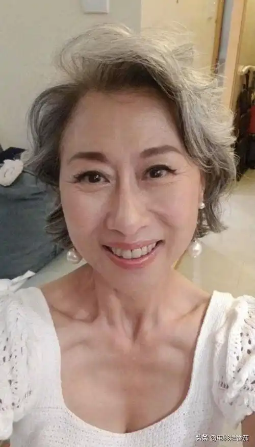 中国所有内地女演员 五十岁_中国五十几岁的女演员-独家报道