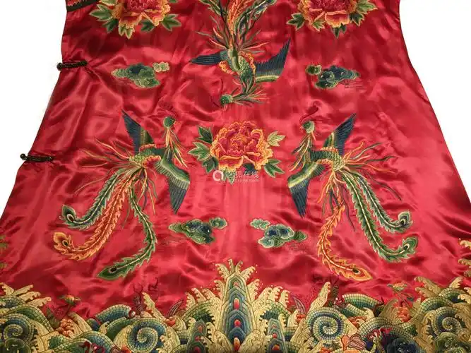 清代刺绣凤纹皇后婚袍