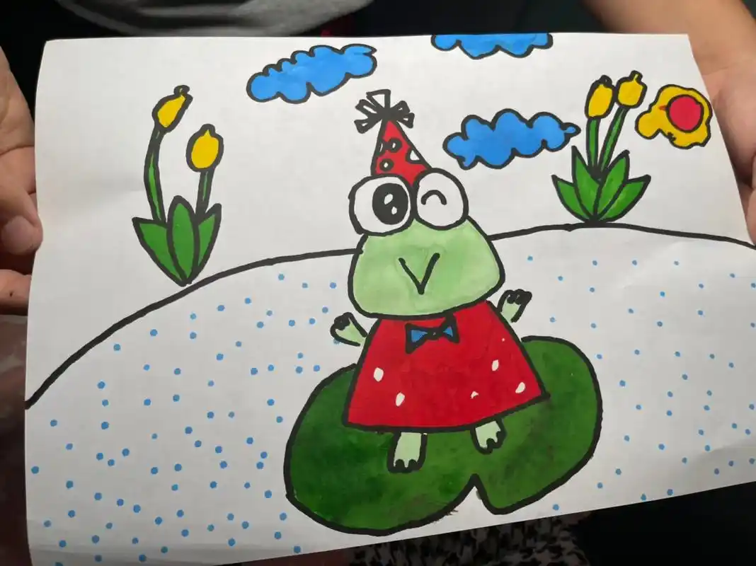 三年级男娃的美术网课作业 - 抖音