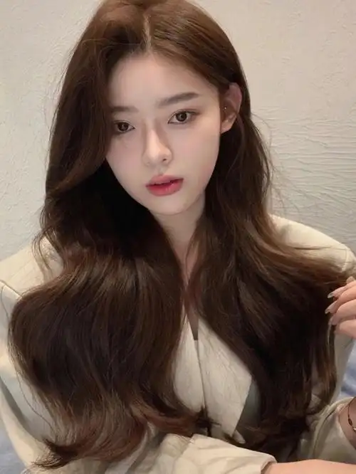 合肥艾文老师合肥染发一定要尝试的蜂蜜茶色