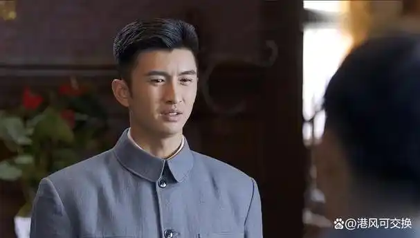 偶尔有一些作战的场景,却成了剧中人物走秀的舞台,一个个抗日分子穿着