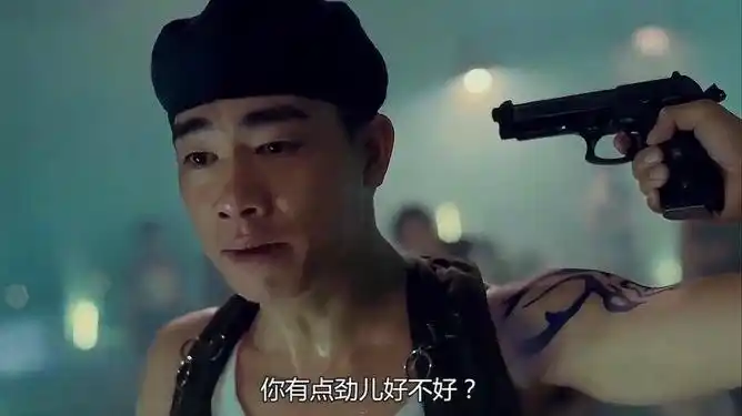 山鸡哥霸气啊穿一身手雷闯乌鸦老窝乌鸦居然也怕死妥协